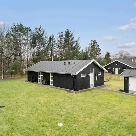 Holiday home Clx *